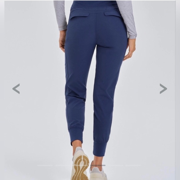 Medelita Navy Scrub 3-piece Bundle | Sz: Medium - Picture 10 of 16